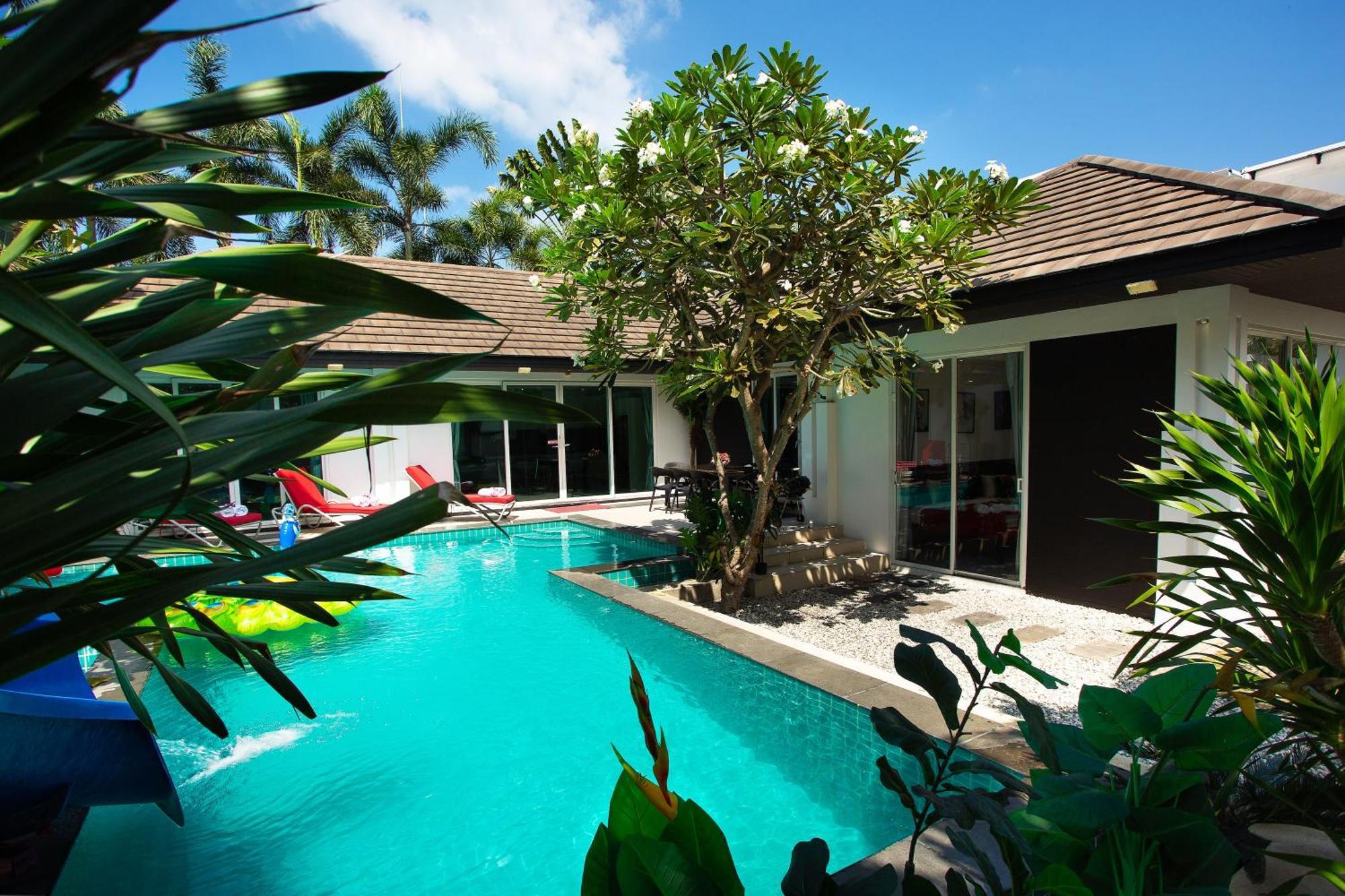 Villas In Pattaya Jomtien Beach Exterior photo